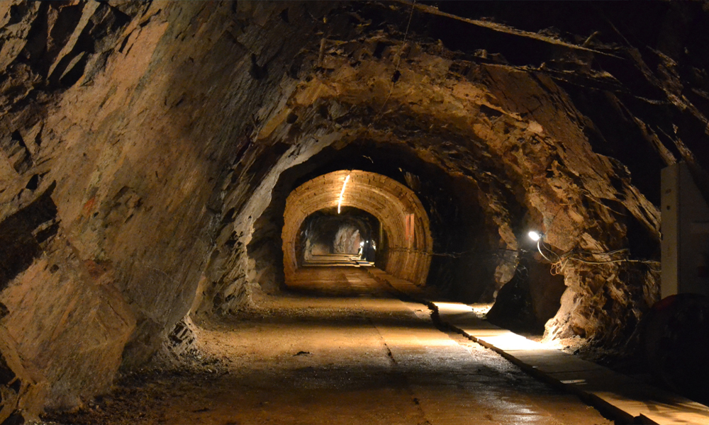 Managing Mining Risk in a Rapidly Transforming World